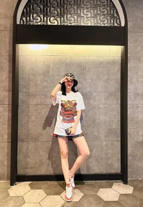 Bui Quynh Hoa Luxury Fashion Style Draws Comparisons to Icon Ho Ngoc Ha - image 4
