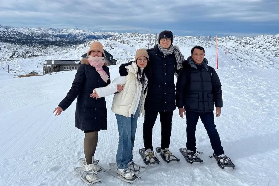 Scholarship Hunter Earns 250 Million to Fund Parents' Europe Trip