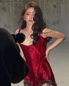 The Stunning Winter Aesthetic of Harbin's Beauties: A Viral Fashion Trend - image 5