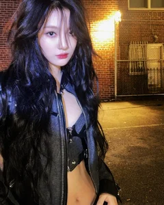 The Stunning Winter Aesthetic of Harbin's Beauties: A Viral Fashion Trend - image 3