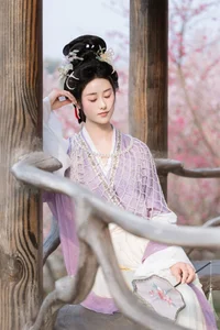 Sophisticated Artistry: YiTuYu Art Language Vol.6800 with Ren Jian Yue-su Chen - image 9