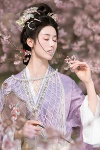 Sophisticated Artistry: YiTuYu Art Language Vol.6800 with Ren Jian Yue-su Chen - image 27