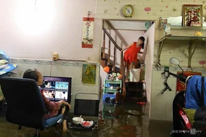 Ho Chi Minh City Residents Face Disruptions During High Tide Season - image 3