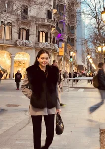 Phanh Lee’s Glamorous Life After Showbiz: High-End Travel and Luxury Living - image 2