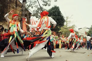 The Unique Bong Dance of Trieu Khuc Village: A Vibrant Vietnamese Cultural Tradition - image 2