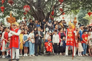 The Unique Bong Dance of Trieu Khuc Village: A Vibrant Vietnamese Cultural Tradition - image 3