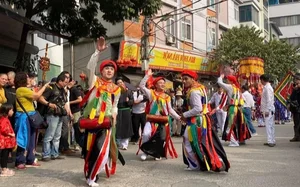 The Unique Bong Dance of Trieu Khuc Village: A Vibrant Vietnamese Cultural Tradition - image 8
