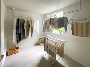 30+ Creative Indoor Laundry Drying Solutions for Modern Small Homes - image 20