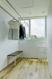 30+ Creative Indoor Laundry Drying Solutions for Modern Small Homes - image 3
