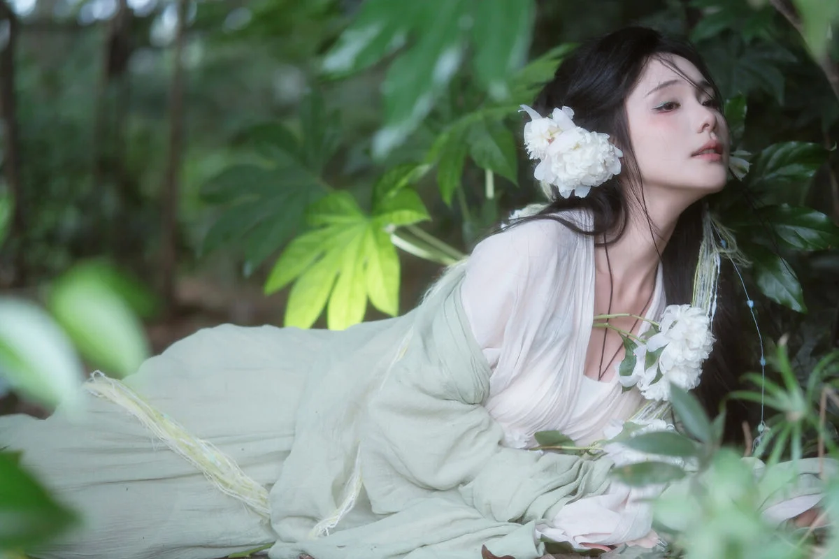 YiTuYu Art Language Vol.7478: Featuring the Elegant Yi Zhi Mu Yao Yao