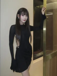 Thuy Diem Debuts Chic New Hairstyle While Phuong Oanh Stuns in Glamorous Backless Dress - image 1