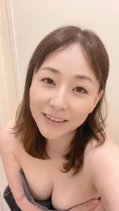 Sayuri Takanashi: The Ageless Elegance of the 34-Year-Old Japanese Icon - image 0