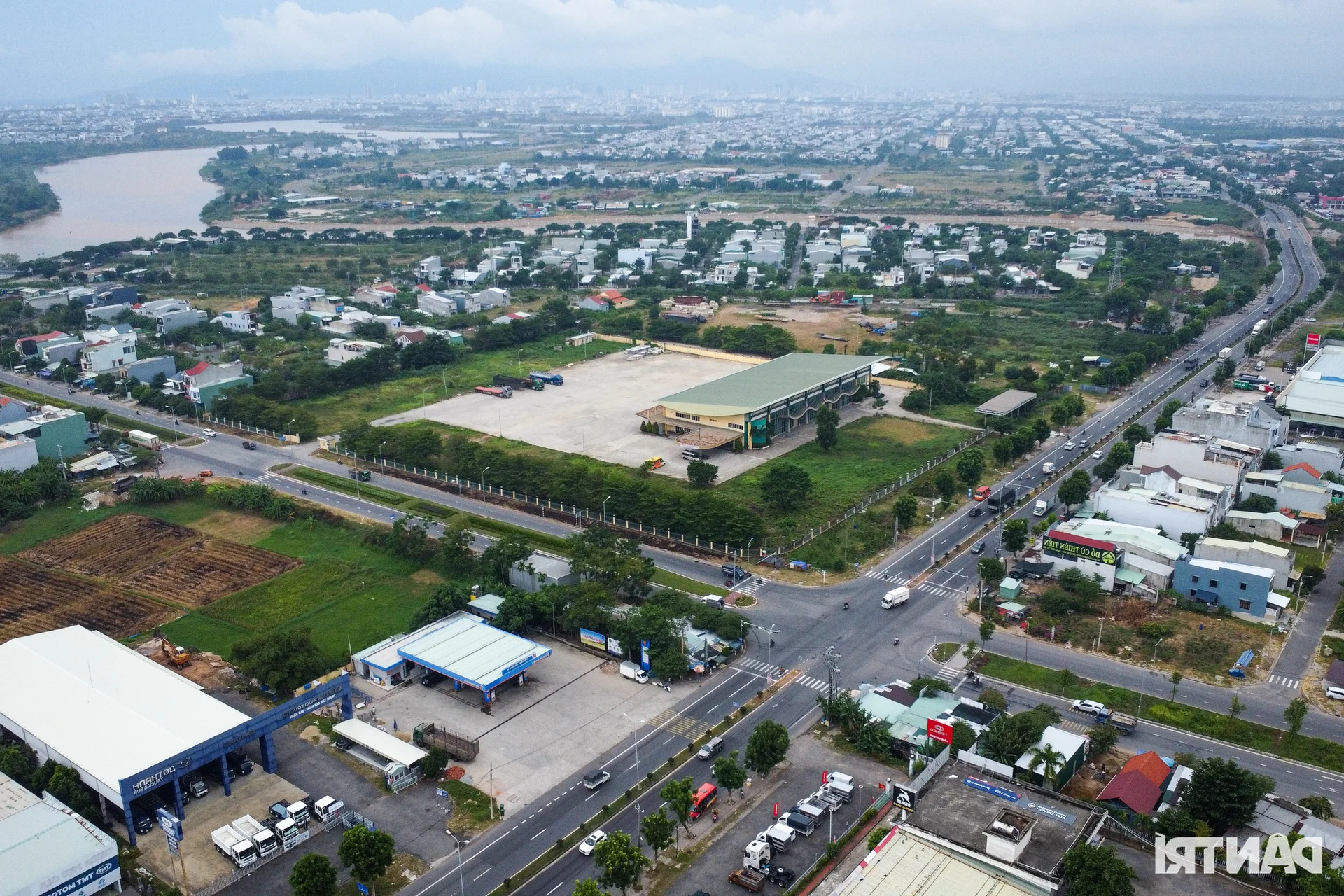 The Abandoned and Dust-Covered Bus Station of Da Nang
