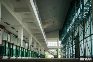 The Abandoned and Dust-Covered Bus Station of Da Nang - image 6