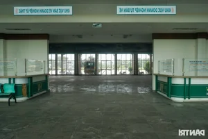 The Abandoned and Dust-Covered Bus Station of Da Nang - image 8