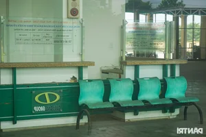 The Abandoned and Dust-Covered Bus Station of Da Nang - image 4