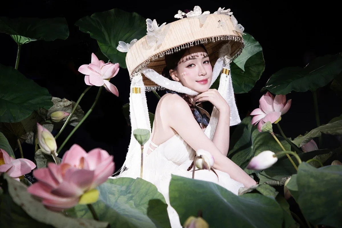 Hòa Minzy and Cẩm Ly's New MV Faces Harsh Criticism Over Lyrics and Quality Issues