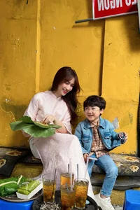 Hoa Minzy Shares Parenting Update: Why Son Baby Bo Is Becoming Sensitive to Strangers - image 5