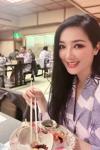 Phan Hiển and Khánh Thi: A Humorous Glimpse into Family Life - image 2