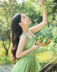Mukbang Influencer Transforms into a Green Fairy in Enchanting Summer Gallery - image 9