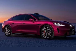 SAIC Z7: The Chinese Electric Vehicle Challenging the Porsche Taycan for a Fraction of the Price - image 2