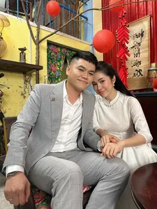 Vietnamese Celebrities Show Off Unique Valentine's Day Gifts - image 0