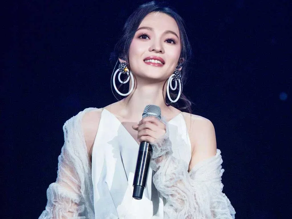 Angela Chang’s Inspiring Journey: Overcoming Family Betrayal to Rebuild Her Career and Buy a Private Island