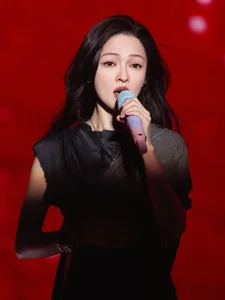 Angela Chang’s Inspiring Journey: Overcoming Family Betrayal to Rebuild Her Career and Buy a Private Island - image 4