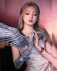 Angela Chang’s Inspiring Journey: Overcoming Family Betrayal to Rebuild Her Career and Buy a Private Island - image 2