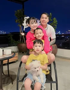 Inside the Luxury Life and Strong Marriage of Singer Le Hoang (The Men) - image 0