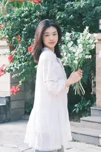Fresh Spring Charm: Tong Tong in YiTuYu Vol.8644 Art Series Unveiled - image 8