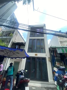 Neighbor Accounts Emerge Following Incident Involving Runner-up My Duyen in Ho Chi Minh City - image 3