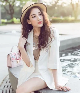 Top 500+ Stylish Portraits: Exploring Modern Beauty and Fashion Trends - image 7