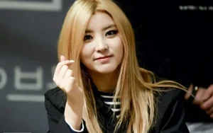 K-Pop’s Iconic 94-Line Idols: Celebrating a Milestone 30th Birthday - image 5