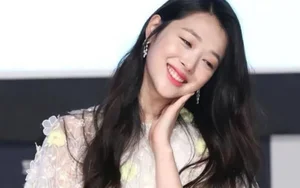 K-Pop’s Iconic 94-Line Idols: Celebrating a Milestone 30th Birthday - image 17