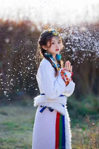 Creative Portraiture Series: YiTuYu Art Language Vol.4578 Zhang Zhang Bao - image 2
