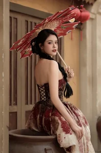 Truong Quynh Anh Captivates Fans with Stunning Visuals: A Deep Dive into Her Radiant Style and Career - image 1