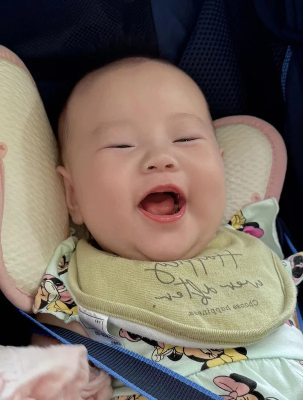 Phuong Oanh Celebrates Special Occasion with Unique Gift from Shark Binh