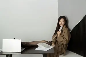 Chenaling_CL in YiTuYu Vol.8748: Elegant Office Chic with a Pensive Touch - image 14