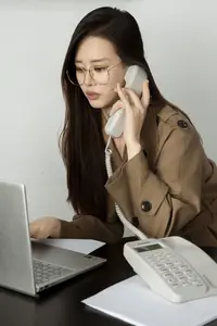 Chenaling_CL in YiTuYu Vol.8748: Elegant Office Chic with a Pensive Touch - image 6