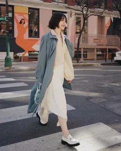 5 Must-Have Long Coats to Elevate Your Fashion Style for Tet 2024 - image 8