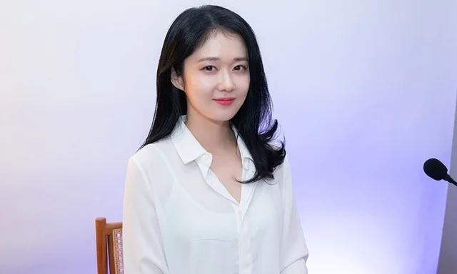 Timeless Beauty Secrets: How Jang Nara, Han Ga-in, and Suzy Stay Forever Young