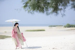 Garden Serenity: YiTuYu Art Language Vol.8080 Featuring Jin Zou Ba Portraiture - image 15