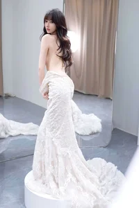 Sophisticated Allure: A Cinematic Visual Journey Into Yueer Yueer’s Timeless Elegance - image 14