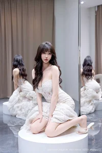 Sophisticated Allure: A Cinematic Visual Journey Into Yueer Yueer’s Timeless Elegance - image 24