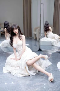 Sophisticated Allure: A Cinematic Visual Journey Into Yueer Yueer’s Timeless Elegance - image 19