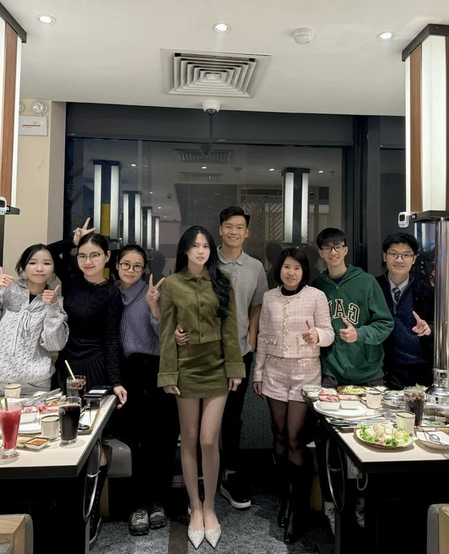 Thành Chung’s Wife Stuns Fans with Beauty Rivaling Beauty Pageant Queens