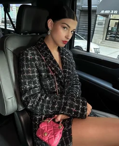 Summer Fashion Trends: Analyzing the Elegant Wardrobe of Bill Gates' Daughter - image 0