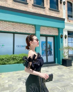 Gen Z Teacher Redefines Modern Educator Style with Custom Ao Dai - image 2