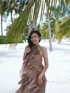 Doan Hai My Captivates Fans with Stunning Beach Photoshoot and Sweet Figure - image 9
